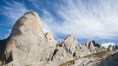 Naranjo de Bulnes con guía cara sur portada 2